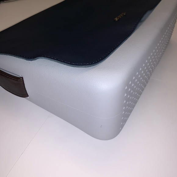 OBag O Bag Folder Messenger Bag With Leather Flap - Picture 9 of 15